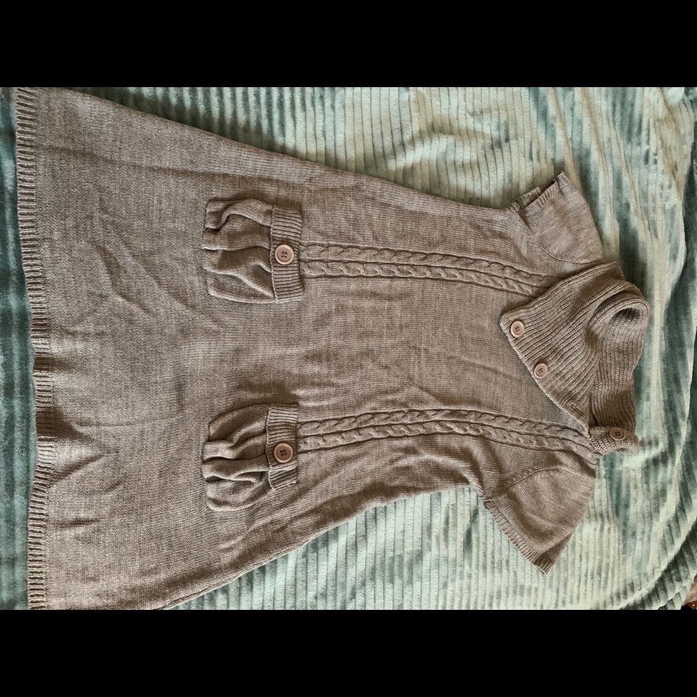 Gray short sleeve sweater dress
